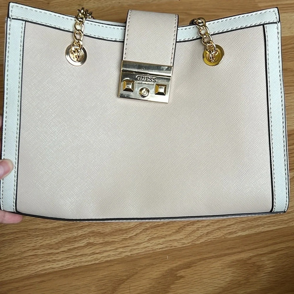 Guess Purse - Picture 2 of 10
